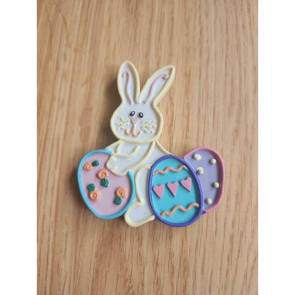 Ganz Easter Bunny Magnet with Colorful Eggs – Spring Refrigerator Kitchen Decor - Picture 1 of 4